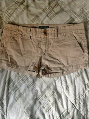 American Eagle Outfitters Tan Low-Rise Jean Shorts